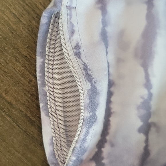 Athleta Elation Printed Capri Leggings xdPurple Gray Tie-Dye Stripe Slit… - Picture 4 of 12